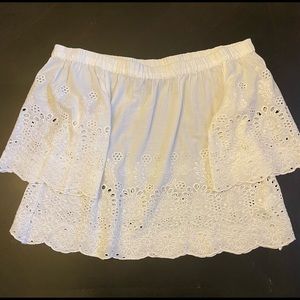 H&M white off shoulder lace trim top